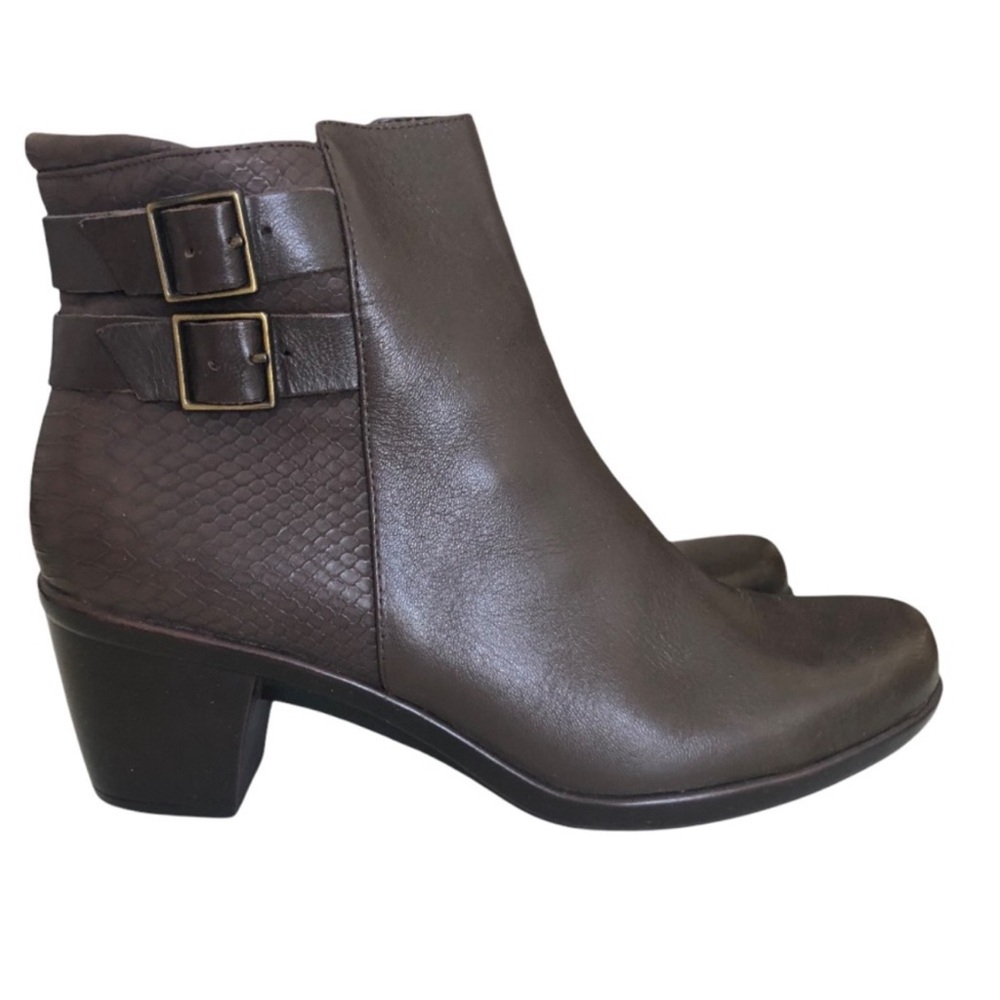 Naturalizer Brown Ankle Boots